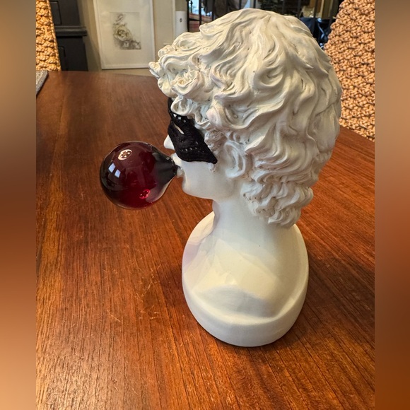 Light Up Bubble Gum Man Tabletop Bust sculpture - Picture 5 of 7